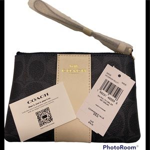 COACH Signature Corner Zip Wristlet